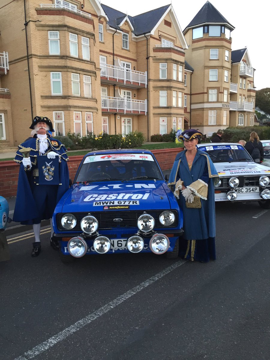 Strasseleeds's tweet photo. The old girls are #promenading #Filey #towncriers #Fordescortmark2 @rallyyorkshire @BTRDARally all ready to head off into the deep dark #forest ๐๐ https://t.co/oMrpJ4Sy6M