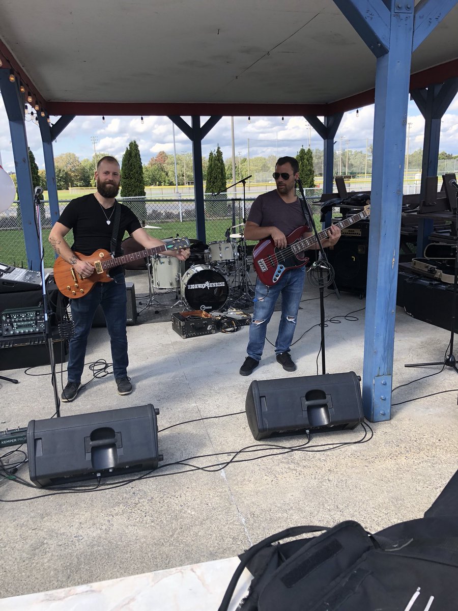 Melissa (@meli_forget) on Twitter photo Joignez-vous à nous au centre RA Fieldhouse Bar&Grill afin de s’amuser, écouter de la musique et pour une bonne cause. #croixrouge #CRAdonne <a href="/TedGallivan/">Ted Gallivan</a> <a href="/mel_cour/">Mélanie Courchesne</a> <a href="/JozyRanieri/">Jozy_Ranieri</a> Joignez-vous à nous au centre RA Fieldhouse Bar&Grill afin de s’amuser, écouter de la musique et pour une bonne cause. #croixrouge #CRAdonne <a href="/TedGallivan/">Ted Gallivan</a> <a href="/mel_cour/">Mélanie Courchesne</a> <a href="/JozyRanieri/">Jozy_Ranieri</a>