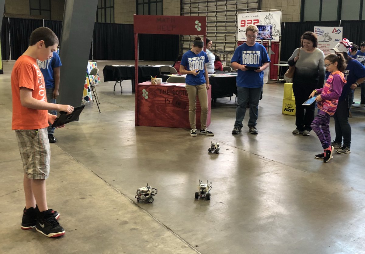 FIRSTeam932's tweet photo. @FIRSTeam932 joins @TulsaSTEM at #11daysofawestem @tulsastatefair to inspire kids with STEM. @FRCTeams #Firsttweets https://t.co/qvyU7JYQC1