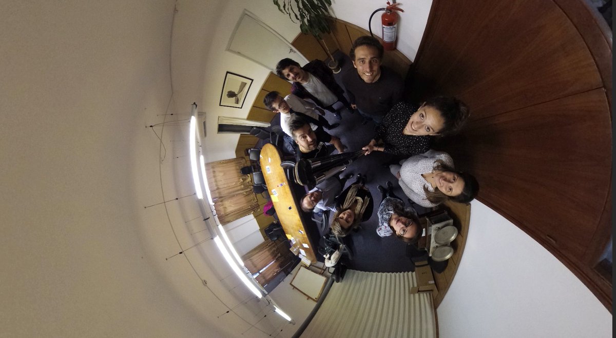 Incubacoop_Uy's tweet photo. Es un orgullo para Incubacoop cada vez que un nuevo emprendimiento, que transita el proceso de incubación, se consolida y firma los estatutos. 
Felicidades a los compañer@s de #FeedbackTV por su logro. Seguiremos trabajando en el desarrollo de nuevas experiencias cooperativas! https://t.co/v1TzVllaOa