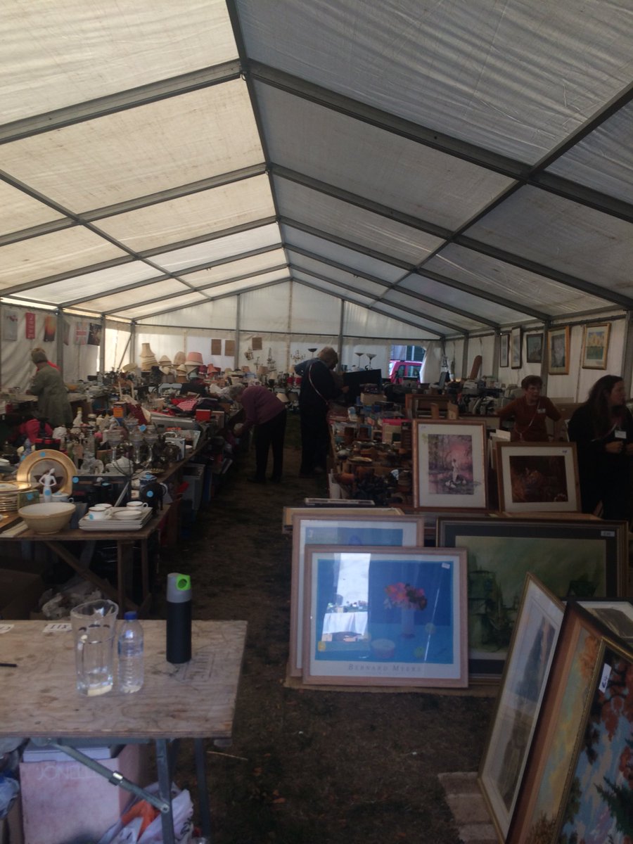topcollectable1's tweet photo. #amazing day at the biggest #jumblesale in the UK here are some the pics from day 1 #bargain #buy #sell https://t.co/ZKtdODK4nA