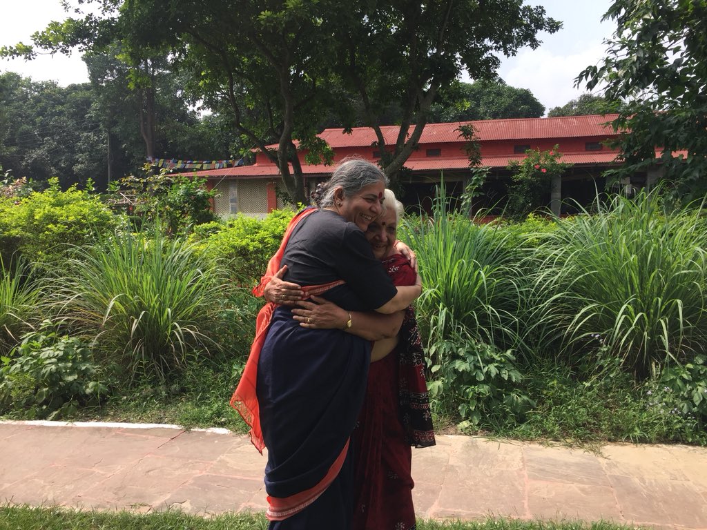 NavdanyaBija's tweet image. "Just living is not enough, one should have seed &amp;amp; sunshine in their lives”
Az course @NavdanyaBija with @drvandanashiva @JanakPalta 
#livingfood #solarcooker  #solar-dryer 
#cleanenergy 
@vinodkbhatt1 @NavdanyaInt @occupytheseed