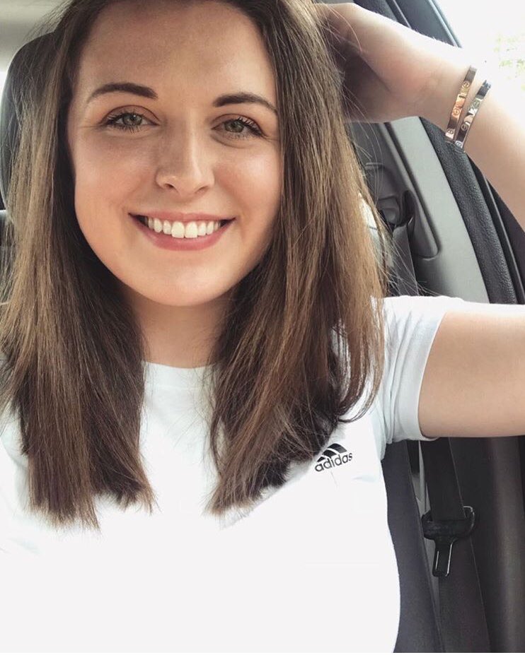 CMU_WCVB's tweet photo. Meet our team:                                          Senior Maddy Black, Interior design major, Right side hitter/Middle blocker, and too cool for twitter so I can’t tag her 🙃  (Sorry boys she is taken) https://t.co/7MqT6lpz8h