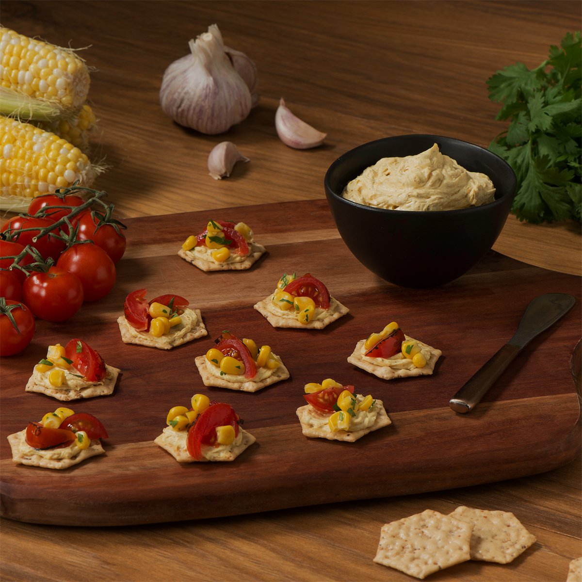 HarvestStone_'s tweet photo. Pair sophisticated flavors with wholesome products. Grab your favorite Harvest Stone cracker and create this Curried Cream Cheese and Corn recipe. https://t.co/yQhK46ca7Z https://t.co/QaLyi0CzVx
