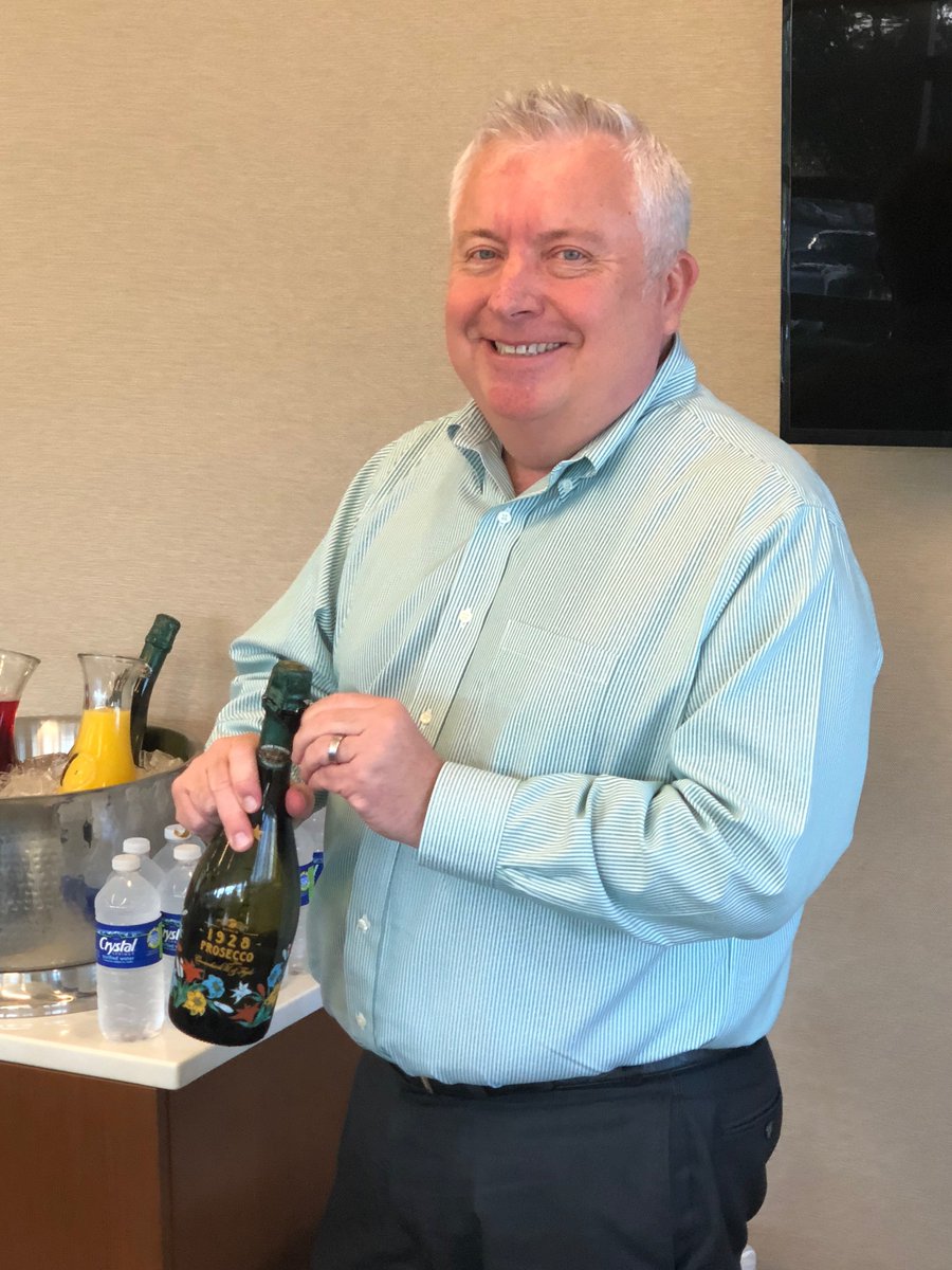 Happy AE Appreciation Day to this fine fellow, Lyle Irish <a href="/knoxirish/">lyleirish</a>!  I think everyone can agree that Knoxville Area Association of Realtors - KAAR is lucky to have one of the best AEs around.  #AEAppreciationDay