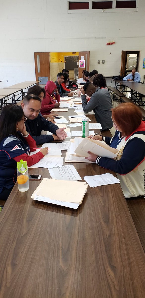 MangrumJP's tweet photo. SOARing Eagles working together to group score our Math Literacy Task. Teamwork at it's best! Can't wait to see how students scored on our their 1st Literacy Task for the year. https://t.co/CBl7tYXku0