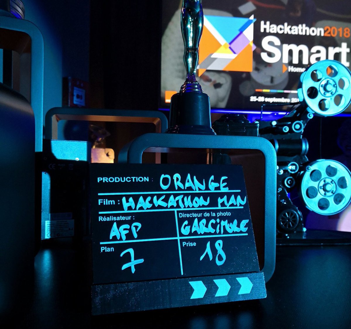 Blanketing's tweet photo. 🎬 Clap de fin sur le #OrangeHackathon 2018 ! Quelle expérience exceptionnelle pleine de rencontres, d’émotions, de collaboration et d’agilité 🚀 Merci à tous pour cette belle énergie ! Vivement l’année prochaine #ProudToBeOrange ✌🏻 https://t.co/3B7WwD7fCI