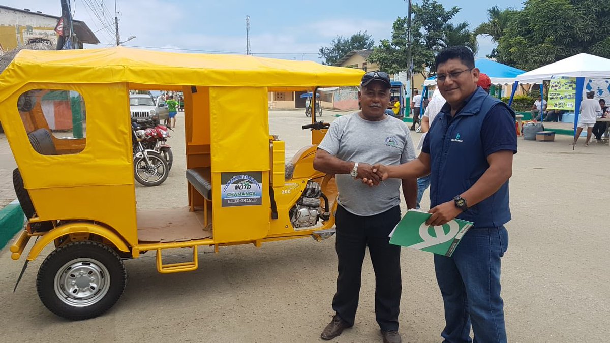 BanEcuadorBP's tweet photo. En el marco de la celebración de los 62 años de cantonización de #Musine, Banecuador financia las primeras moto taxis homologadas para mejorar la calidad del transporte público y la del trabajo de los mototaxistas de este cantón.
#BanEcuador #TeHaceCrecer https://t.co/xcoaL5sHm6