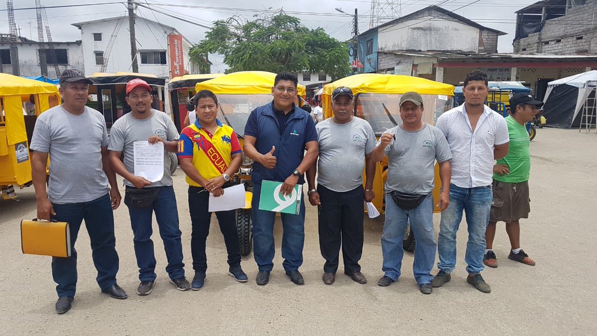 BanEcuadorBP's tweet photo. En el marco de la celebración de los 62 años de cantonización de #Musine, Banecuador financia las primeras moto taxis homologadas para mejorar la calidad del transporte público y la del trabajo de los mototaxistas de este cantón.
#BanEcuador #TeHaceCrecer https://t.co/xcoaL5sHm6
