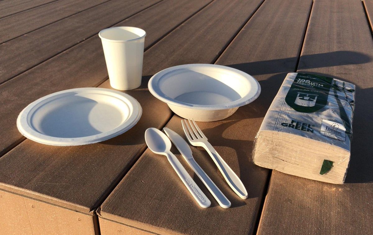 ¿Sabías que todo el material que se usará en la 1a Fira del moll i peixos de tardor #PeixNostrum es biodegradable (sin plásticos)?