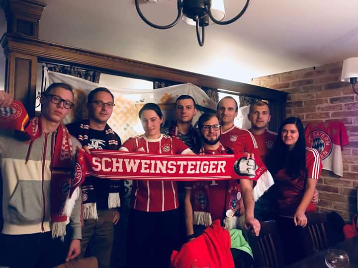 fcb_litauen's tweet photo. @FCBayern_FB Rot wie Blut,
Und Weiß wie Schnee! https://t.co/TohdMlv3Qd