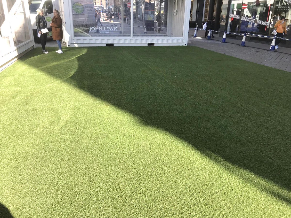 ShopGrass's tweet photo. Did you know we offer a grass hire service? Today we fitted this one for John Lewis @jlandpartners  So if you've got an event coming up which needs artificial grass then give us a call 😃📞 https://t.co/CLZo0p6UqN artificialgrass #artificialgrassleeds #events #artificialturf https://t.co/0x5Wk9GHEP