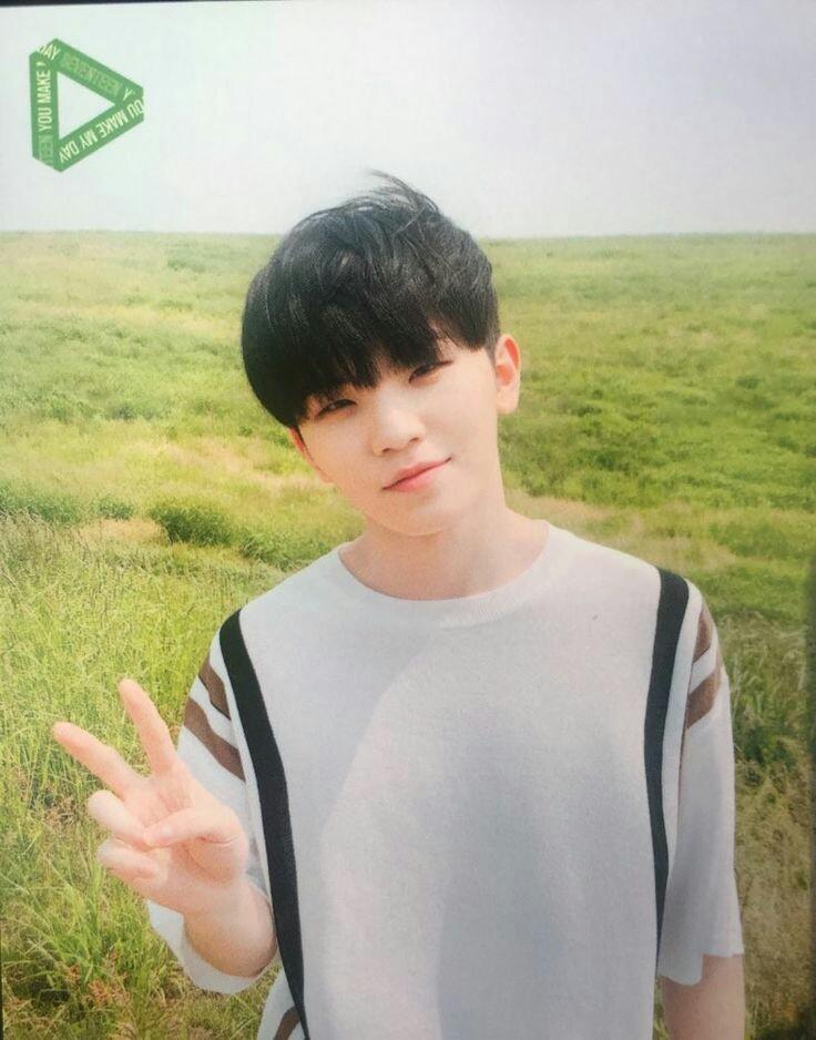 lyy_140's tweet photo. Aku benci bunga, karena akar yang berjuang tapi kenapa hanya bunga yang dapat pujian.

#woozi #Seventeen #leejihoon #suamiku #orangtampan https://t.co/jo0nTcfZEW