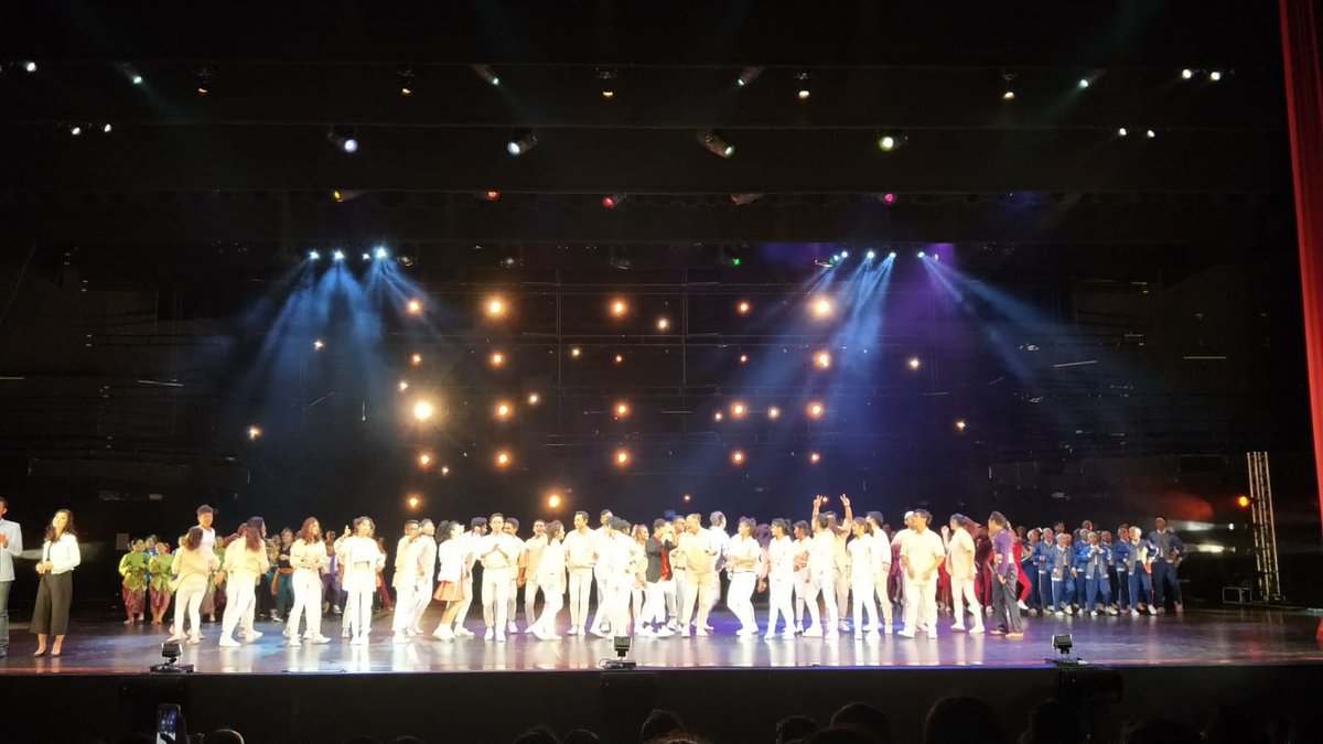 ITECollegeWest's tweet photo. ITE Dance Emblazon 2018 presenting to you West Styles Districts, Artistari Gentari and Korean Dance Wave!!!
#itecw #itedanceemblazon2018 https://t.co/jDJTPHOGQD