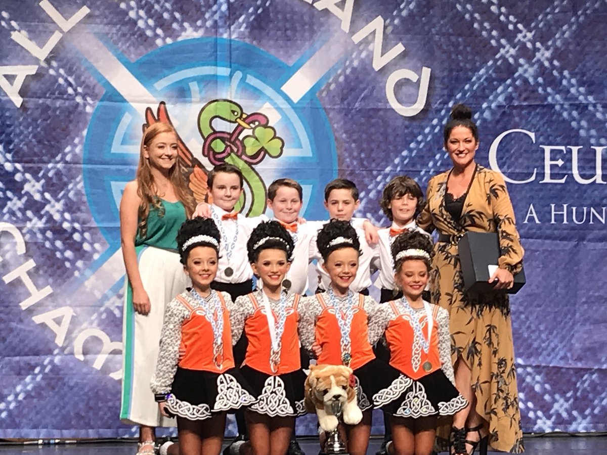 Marz295's tweet photo. U12 All Scotland mixed ceili champions🧡🧡 @whodaresbins https://t.co/VsHGfhY8FF