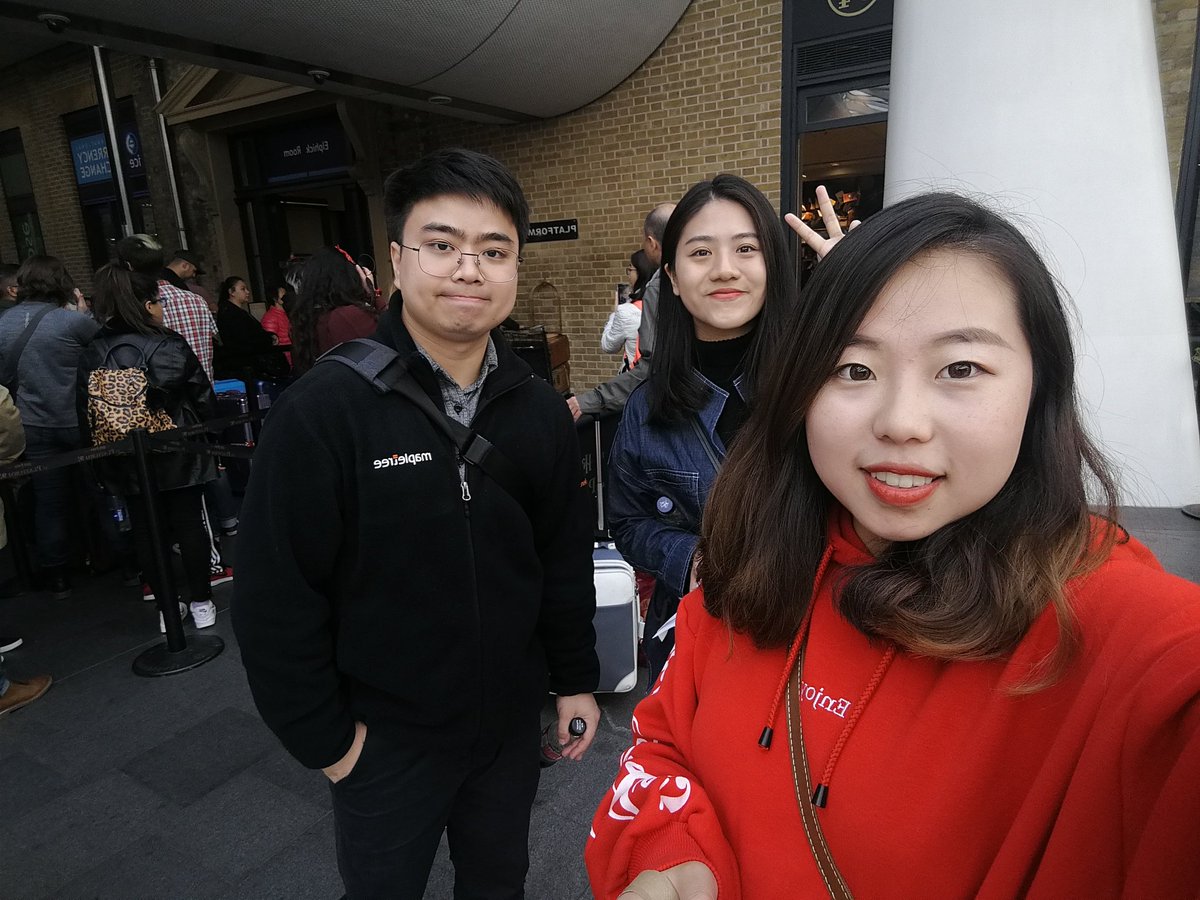 Sun3233's tweet photo. #casatreasurehunt #team19 #plat9 https://t.co/8yWqoKUga9