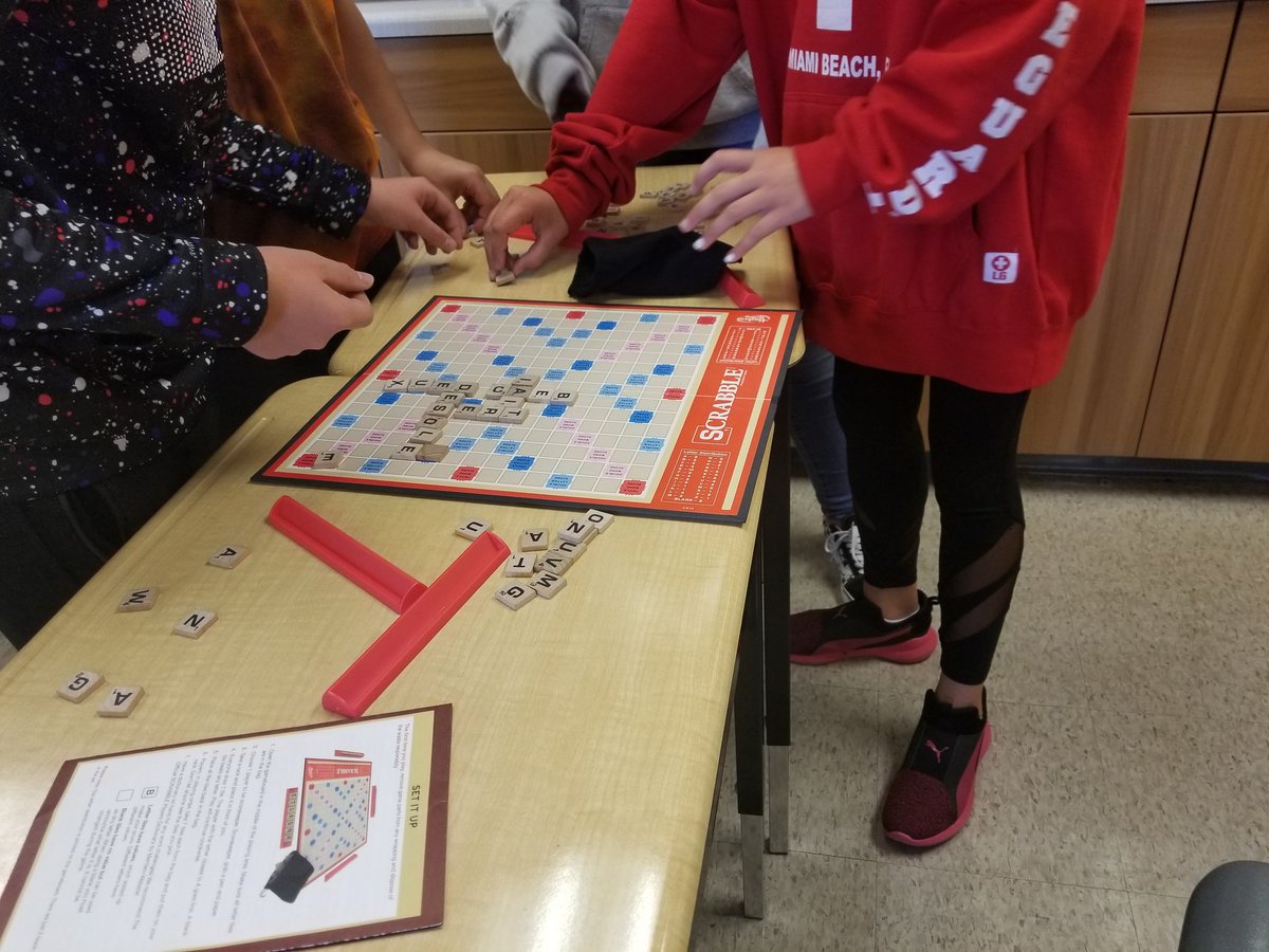 JenCarroll18's tweet photo. Scrabble Fridays in french ... Let's make words! https://t.co/rAKHBwfYQ5