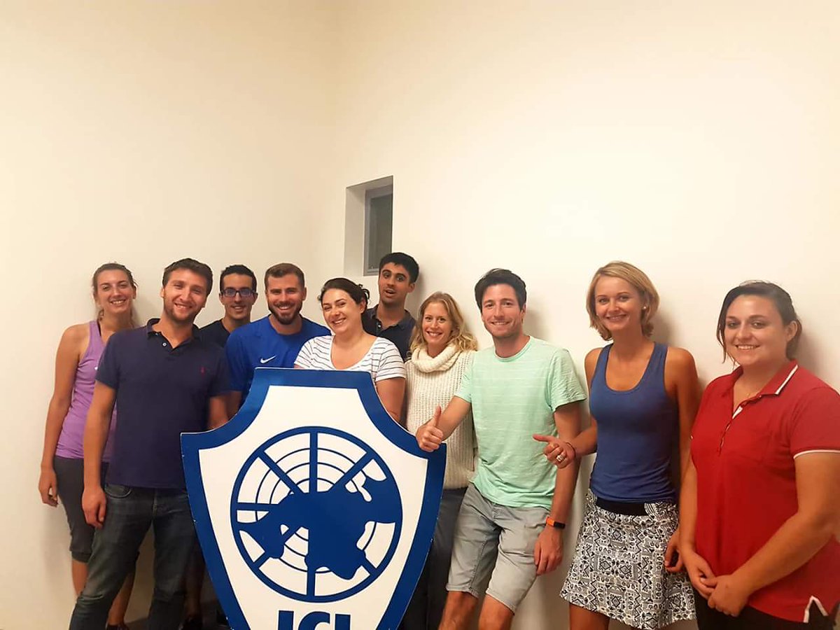 JCE_Montpellier's tweet photo. [La saison des 💫actions💫 ]

En automne, nous récoltons les 🍎fruits🍇 de nos commissions et actions: réunions, Jours J, formations, événements, rencontres, convivialité, débats, conférences, etc. 

Restez connectés🔌📲, le meilleur reste à venir!

#1Pact💥 #BeBetter #JCI🌐🌍 https://t.co/4UNmc4mP5N