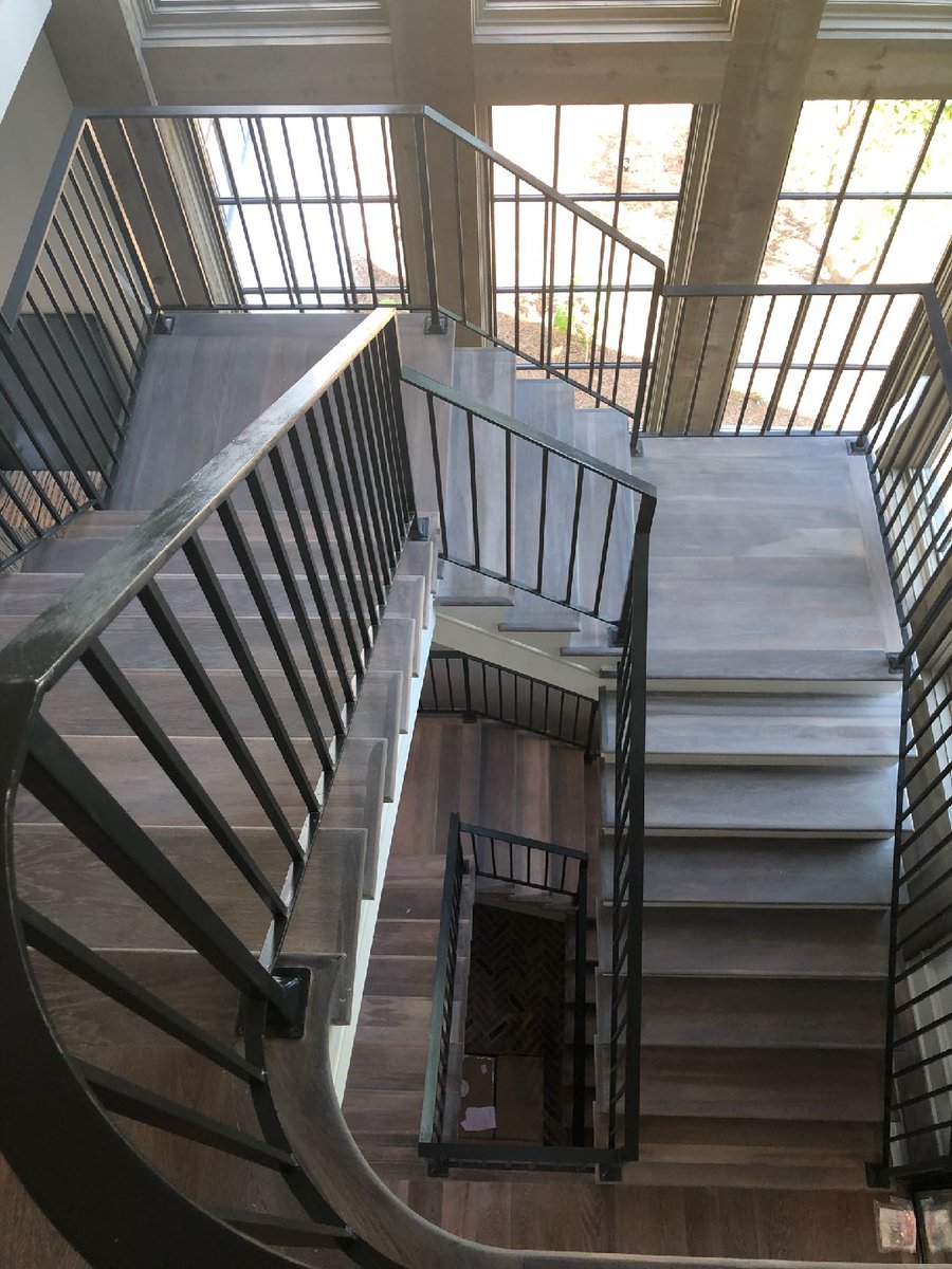SouthernStairs's tweet photo. Our award-winning design team works collaboratively with homeowners to capture your personal style and bring your vision to life through grand stair design. The style options are limitless when working with our company. 
.
.
.
#SouthernStaircaseArtisticStairs
#beautifulstairs https://t.co/ZtUoECSpK7