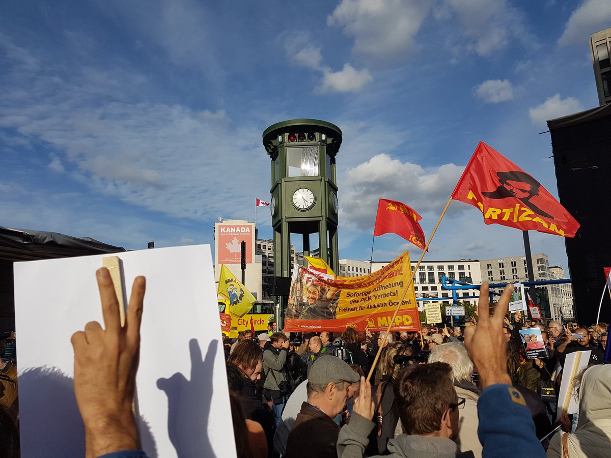 FuocoSavinelli's tweet photo. #ErdoganNotWelcome https://t.co/hXObG9E5ls