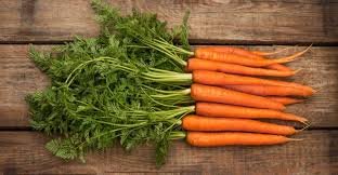 Mr_Ingalls's tweet photo. It's hard to believe fall is here. Seems like summer had just begun.  Harvesting apples, turnips, carrots and root crops to put into the soddy for winter use. Life on the prairie can brutal during winter months.  Having such comforts keeps us all cheerful. #THPrairieLife https://t.co/XR2Y39YGcy