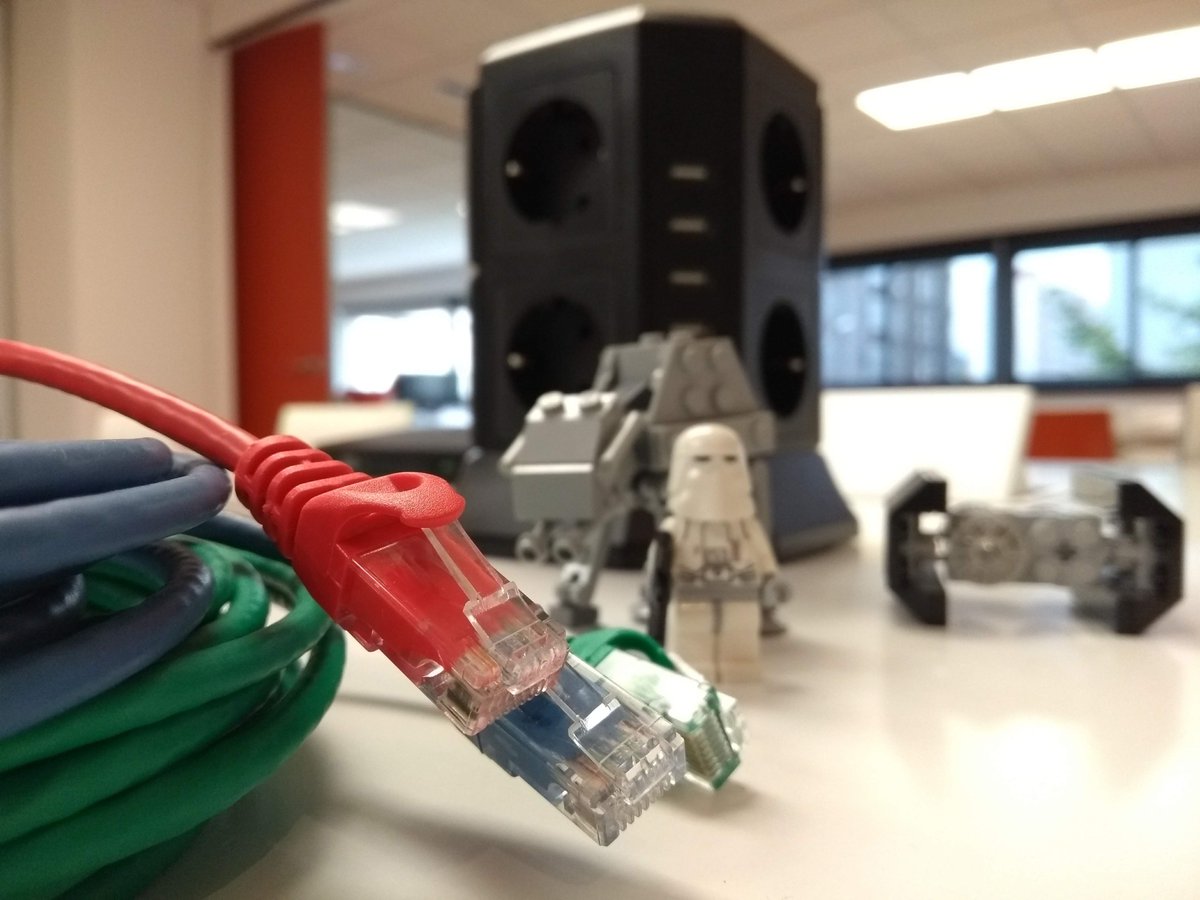 webhackfest's tweet photo. Hey @Igalia's office is getting ready for the Web Engines Hackfest 2018 waiting to receive the 71 participants in this edition. See you all in A Coruña on Monday! Safe travels. ✈️ https://t.co/3CER8lwj8o