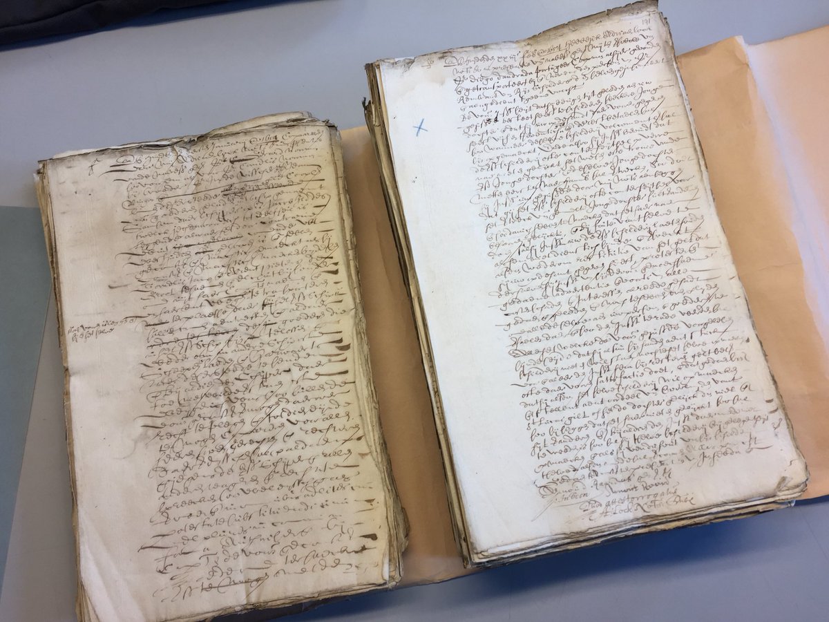 stadsarchief's tweet photo. De tentoonstelling ‘Rembrandt Privé’ is volop in voorbereiding. Documenten uit onze depots vertellen het verhaal van het leven, de liefdes, het geld en natuurlijk de kunst van ‘s lands beroemdste schilder. Vanaf 7 december. https://t.co/WQgwRX5s8O