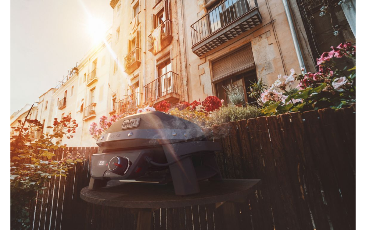 Demooz_Fr's tweet photo. Avant de partir en week-end, un petit avant-goût de détente et liberté avec l'article de Laurent qui a été testé le Pulse de Weber et nous livre ses impressions.

https://t.co/xCFAIs5ag3

@WeberGrills #barbecue #grill #demoozer #testeur #Review https://t.co/LADR2bOHP5