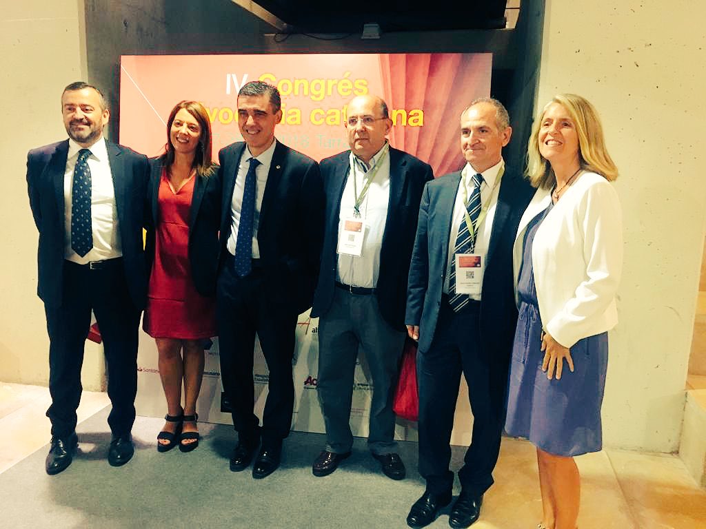 crivallejo's tweet photo. Queda clausurado el #CongresAdvocacia . Gracias a @mdelavarga1 por la atencion recibida, a todos los que han hecho posible la organizacion del IV Congreso de la Abogacia Catalana. Gracias a @NaveiraJulio y a todos los Decanos, @MariaEugeniaGay por el lema #Etdefensem#dretdefensa https://t.co/1tV6lwhCuZ