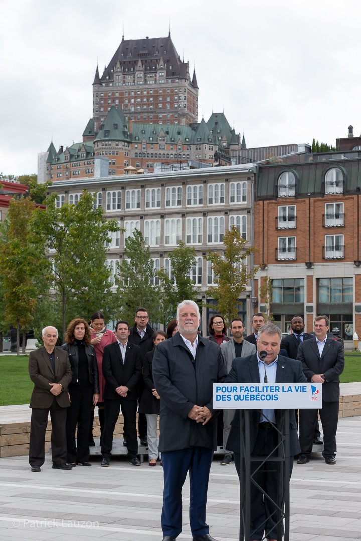phcouillard's tweet photo. Nous avons créé 215 000 emplois, nous avons déposé 4 budgets équilibrés et on en déposera 4 autres; nous avons transformé les déficits en marge de manoeuvre. 

#Qc2018 #PolQc #PLQ https://t.co/RXzj66VUpG