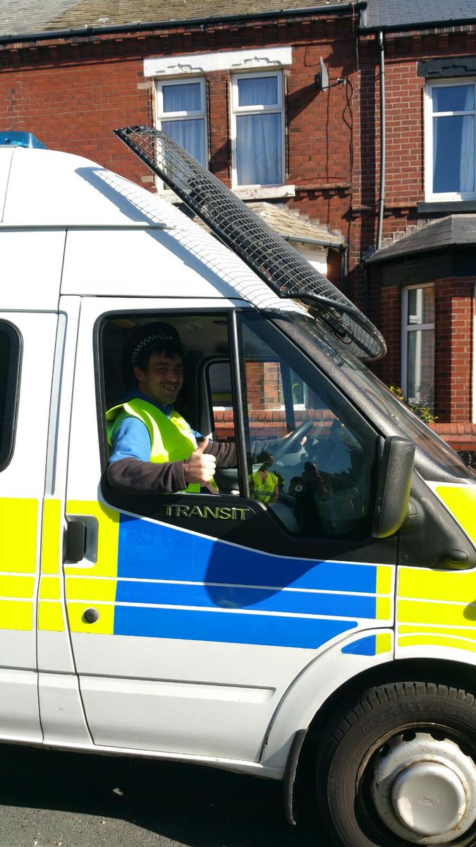 Having a bit of fun with the van. The guys and girls from <a href="/TheThewell2/">The Well Communities CIC</a> had a good laugh about not being in he back of it for change. Real people trying to make a change for the better. Hope they put me out of a job. #LocalFocus #Extra25