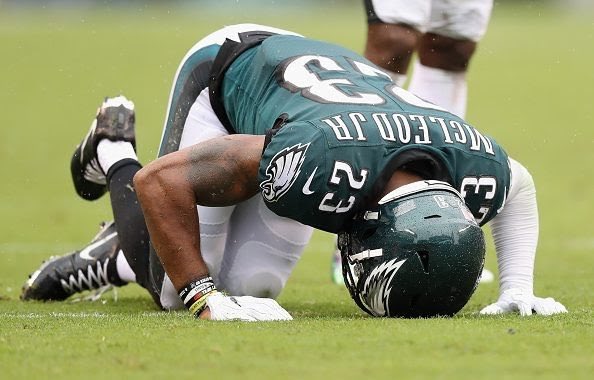 JeffSkversky's tweet photo. 🏥 Eagles safety Rodney McLeod had knee surgery but
Doug Pederson NOT ready to say he’s OUT for rest of season today
@6abc
#Eagles
#rodneymcleod https://t.co/I9bVXN8bXJ