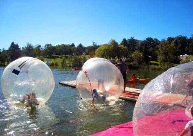 QuaiDesSavoirs's tweet photo. [ #DBL2018 ] Venez vous amuser avec les animations qui vont transformer l’écrin de verdure de Reynerie en un vaste terrain de jeu !
👕Sérigraphie
🚣‍♀️Activités nautiques
👶 Jardin sensoriel tout-petits
🏃‍♂️Course d’orientation
🎲Espace jeux
Etc !
ℹ️https://t.co/rz7sstTuIE https://t.co/6kXpTNmUCl