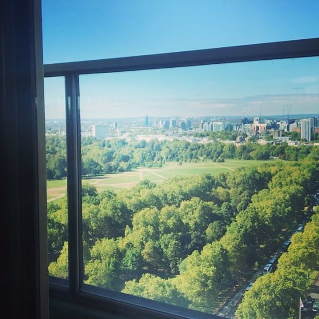 pangaloofood's tweet photo. Amazing views @galvinatwindows the food wasn't bad either 😋 #londoneats #michelinstar #galvinatwindows #birthdaylunch https://t.co/DeX5wUI5Sg
