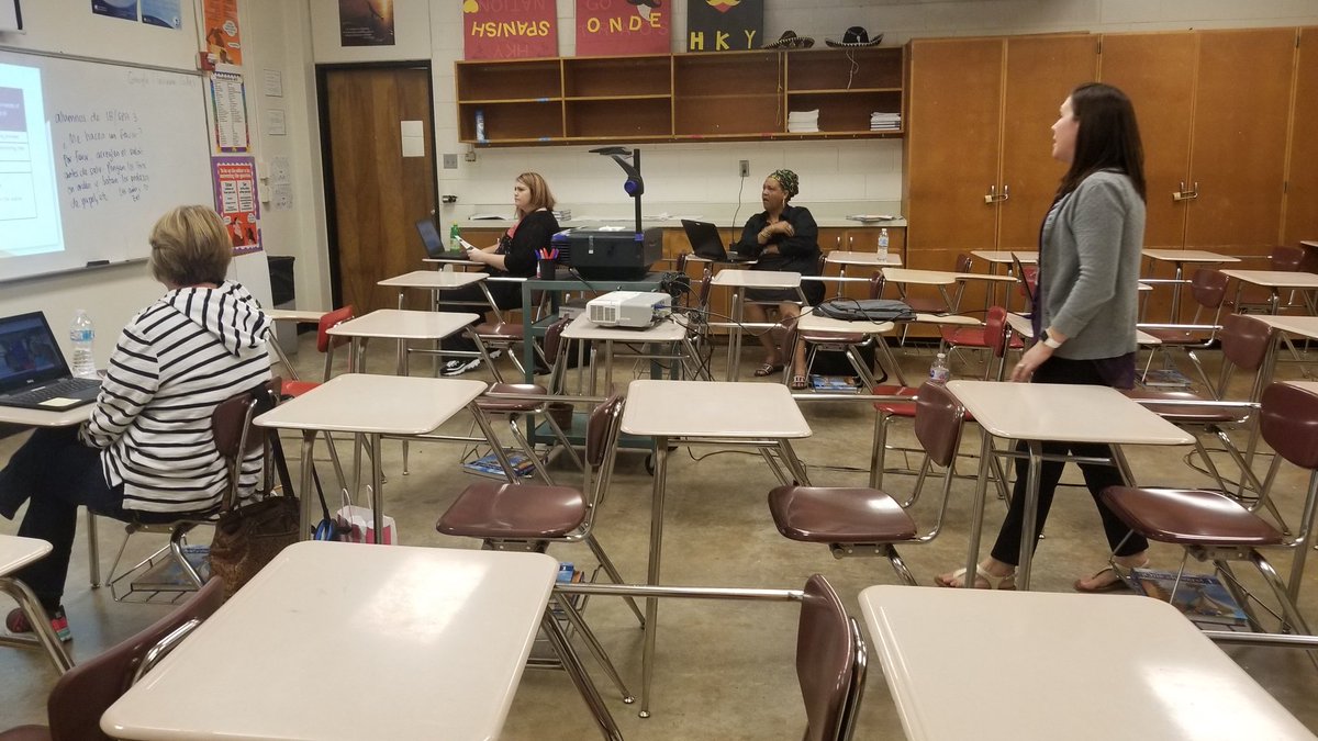 icardap's tweet photo. Chelsea rocks DLC Data and Assessment #hickoryschools #hpsblendED Go @chels_hartness ! https://t.co/7FfufrVUmq
