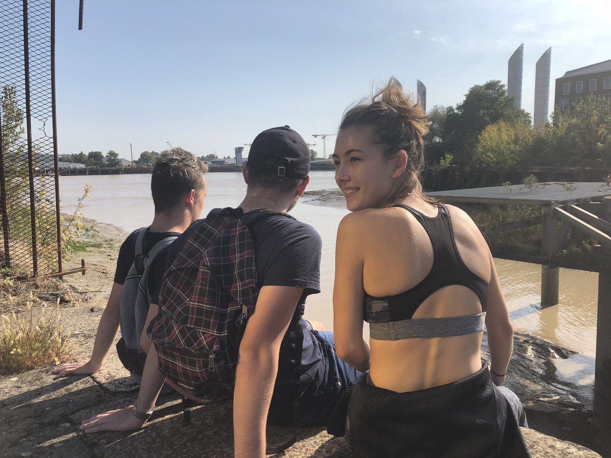 Dorian_M64's tweet photo. C’était beau on a eu droit à des masques pour cheveux des petites verrines à la moules c’était super bien merci @ESCEN_school @bachelorinstitute #snaptour https://t.co/kA8fR189pw