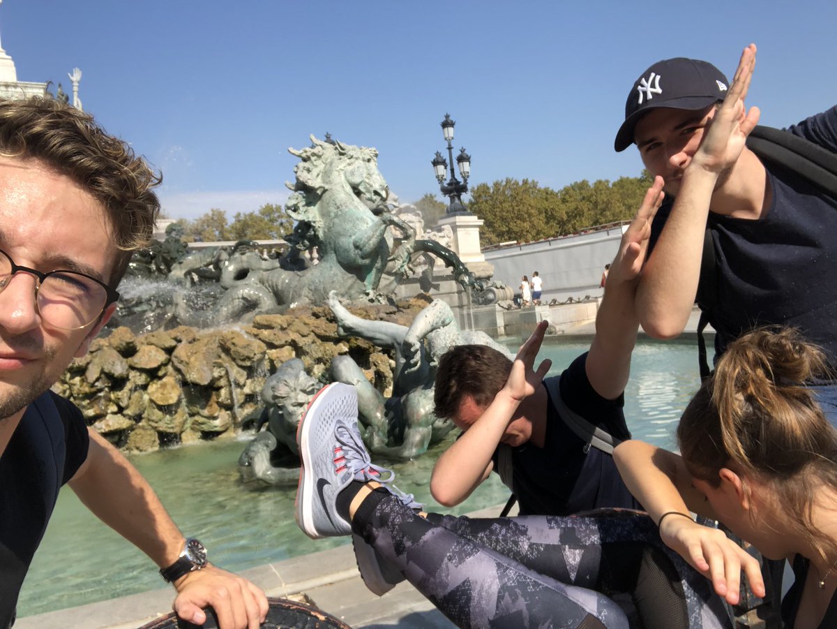 Dorian_M64's tweet photo. C’était beau on a eu droit à des masques pour cheveux des petites verrines à la moules c’était super bien merci @ESCEN_school @bachelorinstitute #snaptour https://t.co/kA8fR189pw