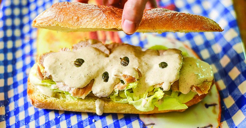Foodeconomy24's tweet photo. “Generi di conforto”, le #ricette condite con le emozioni delle sorelle Passera #food #confortfood @marisapassera https://t.co/6Hxw70WMpp https://t.co/lMHzDgurRK