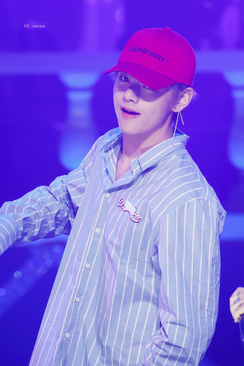 taehyung pics⚡️ tweet media