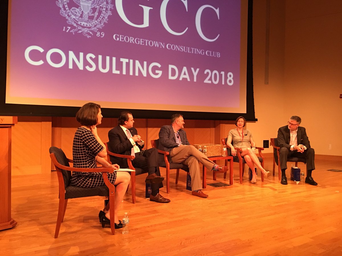 RachelKesslerEY's tweet photo. Many thanks to @kvennum for representing @EY_CareersUS at on the Senior Leader Panel @MSB_MBA Consulting Day! https://t.co/CmocLUPe6K