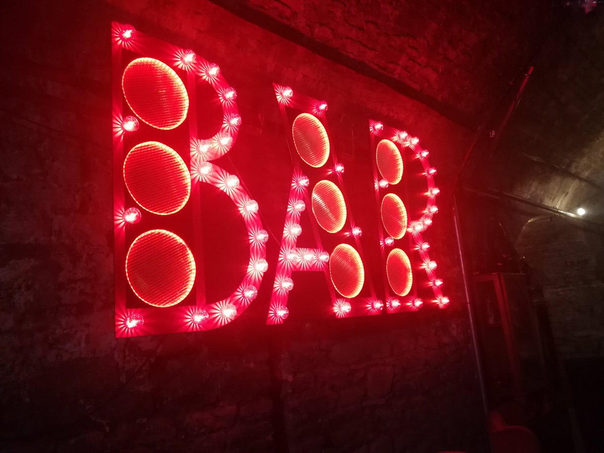 footanstey's tweet photo. It's been great to see so many photos from last night's #DisruptSW 2018 Index Launch. We'd like to extend a huge thank you to @ForrestBrownTax for kindly sponsoring the event, and to @purplefishUK for sponsoring the bar. @ADLIBRecruit @TalltVentures https://t.co/L6hfOQQxzY