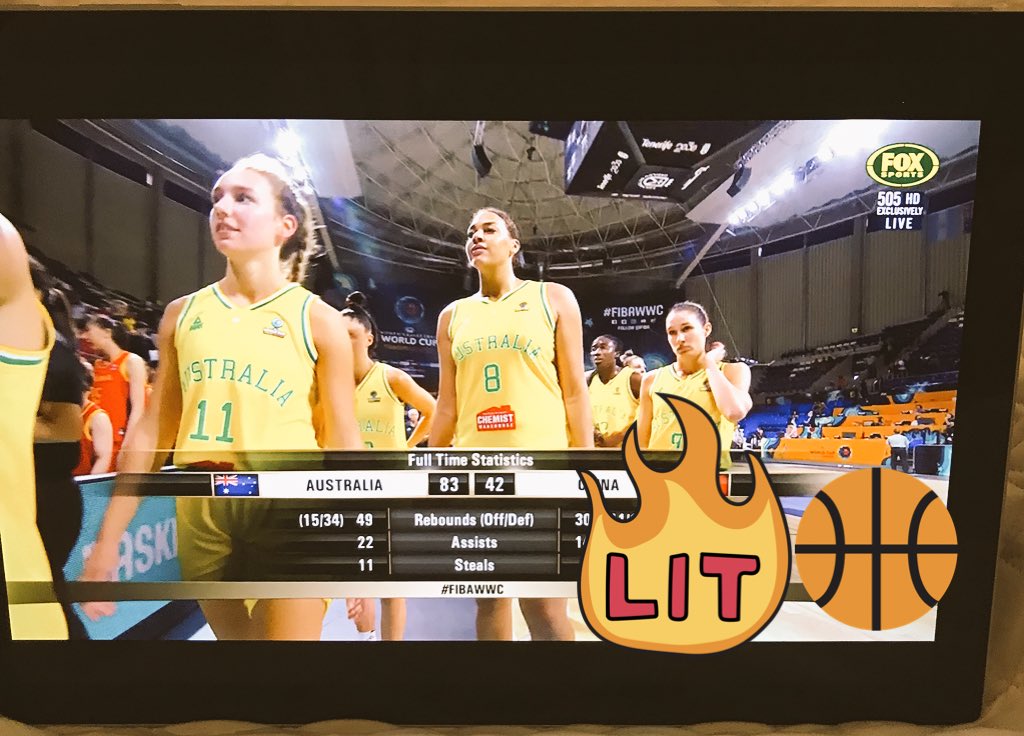 Laura_Hodges11's tweet photo. Awesome game Opals 💪💪🏀🏀 #opals #semifinals #proupaussie https://t.co/j4SZGJIUlv