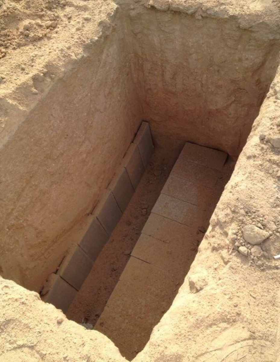 943cdbda3cds4m4's tweet photo. جاء شخص للإمام الصادق عليه السلام
وقال انا خائف جداً يابن رسول الله من هذه اللحظة فماذا اصنع 
فقال الإمام عليه السلام 
أكثر من قراءة زيارة عاشوراء
فقال الرجل
وكيف سيكون لي الأمان من الخوف في تلك اللحظة 
فقال الإمام عليه السلام
ألم تقرأ في نهاية زيارة عاشوراء
يتبع👇 https://t.co/nzWQf9w8VV