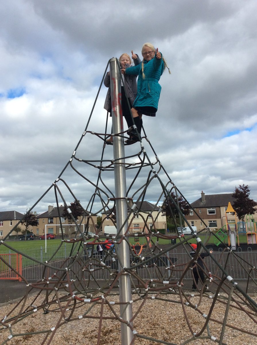 p12langlees's tweet photo. Super fun at the park for Golden Time today! P2 have worked really hard all week, especially practicing for our Harvest Assembly (Tuesday at 9:15- families welcome), so they deserved a lovely treat #RewardingGoodBehaviour https://t.co/nrrOObz2K7