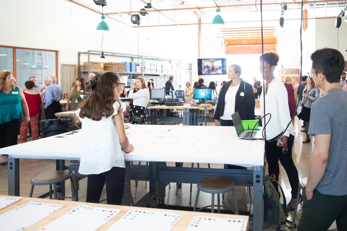 codeparkhouston's tweet image. #CodePark supported #FabLab Houston's Grand Opening with two activities - a Paper Programs demo and a @Minecraft workshop! We can't wait to bring more innovative maker and tech programs to @AldineISD students. 
#Houston #edtech #makers #kidswhocode