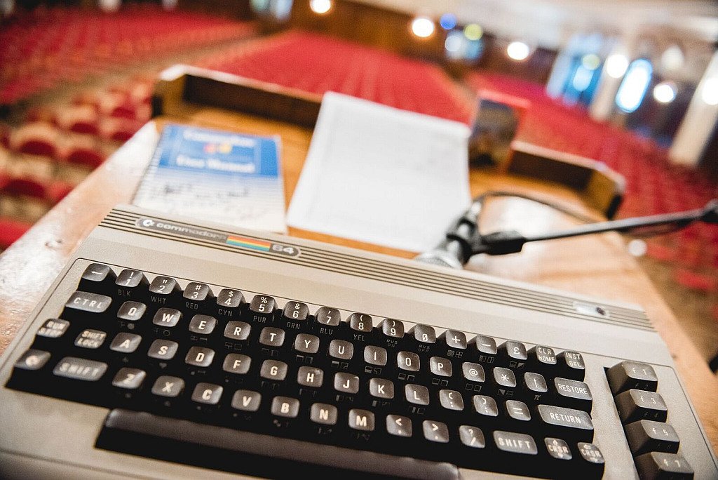 8-Bit Symphony concert - A symphonic celebration of 8-bit Computer music 15th June 2019! shar.es/a1YuHL #retrogaming #c64 #gaming #zxspectrum #amstrad #gamersunite