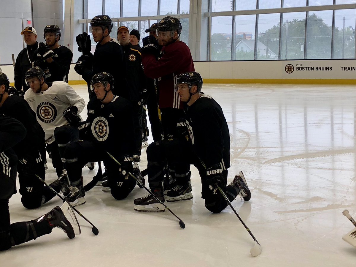 NHLBruins's tweet image. 3️⃣7️⃣ and 5️⃣2️⃣ back with the boys.

#NHLBruins