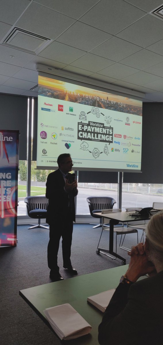WorldlineGlobal's tweet photo. Gilles Grapinet, CEO of #Worldline, giving the closing speech of the #ePaymentsChallenge #Hackathon. Thank you to all the participating #Fintechs, our clients, our #experts and @BeMyAppFR. https://t.co/D3lN8wYmdE