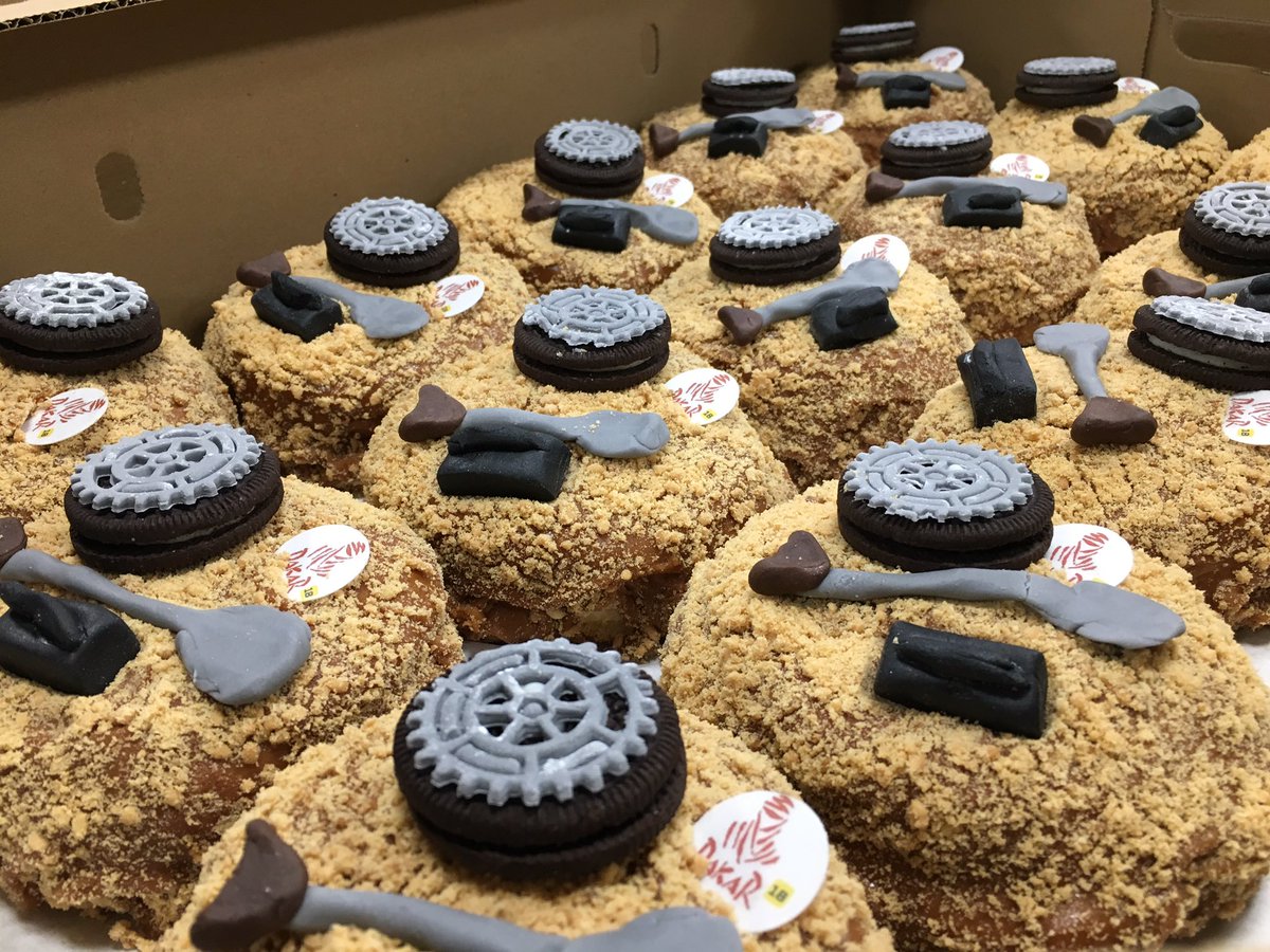 DeepSilverUK's tweet image. It’s #Dakar18’s launch day here in the UK and to celebrate we collaborated with @doughnuttime_uk to make these beauties for the office! #Doughkar18 @BigmoonEnt