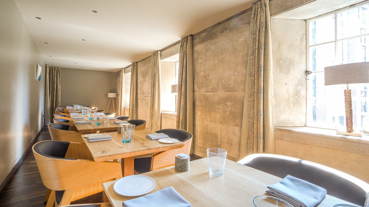 Do you know we can offer private dining? 🥂 Book in now for the perfect intimate dinner party! #casual #southbridge #italian #privatedining #edinburgh #edinburghfoodies #foodie #progressive